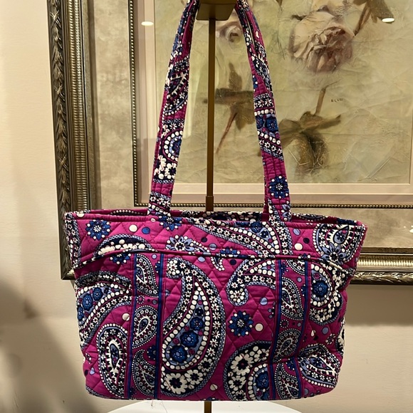 Vera Bradley Pink & Blue Paisley Shoulder Bag EUC - Picture 4 of 11